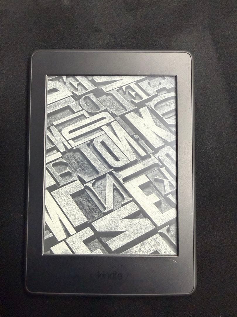 Kindle Paperwhite マンガモデル　32GB、第7世代、広告つき
