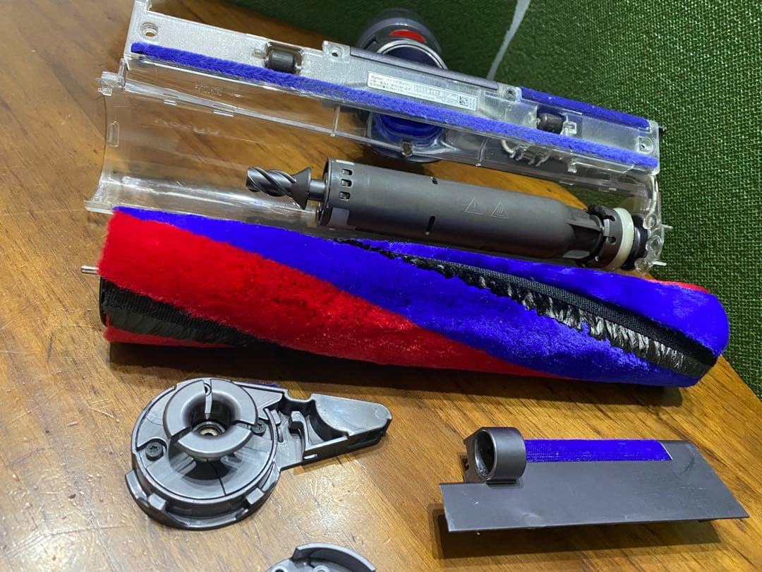【美品】ダイソン dyson V8 slimソフトローラークリーナーヘッド