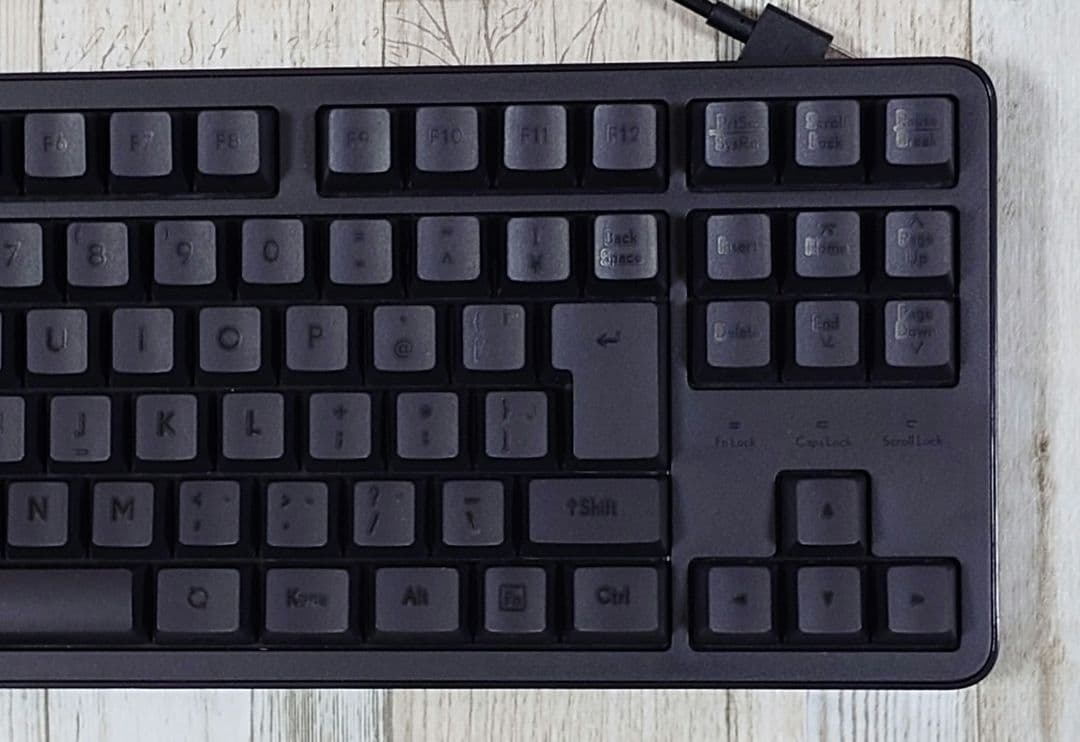ELECOM Leggero 静音赤軸 テンキーレス