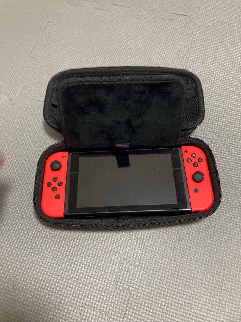 Nintendo Switch Joy-Con 赤２つ　本体