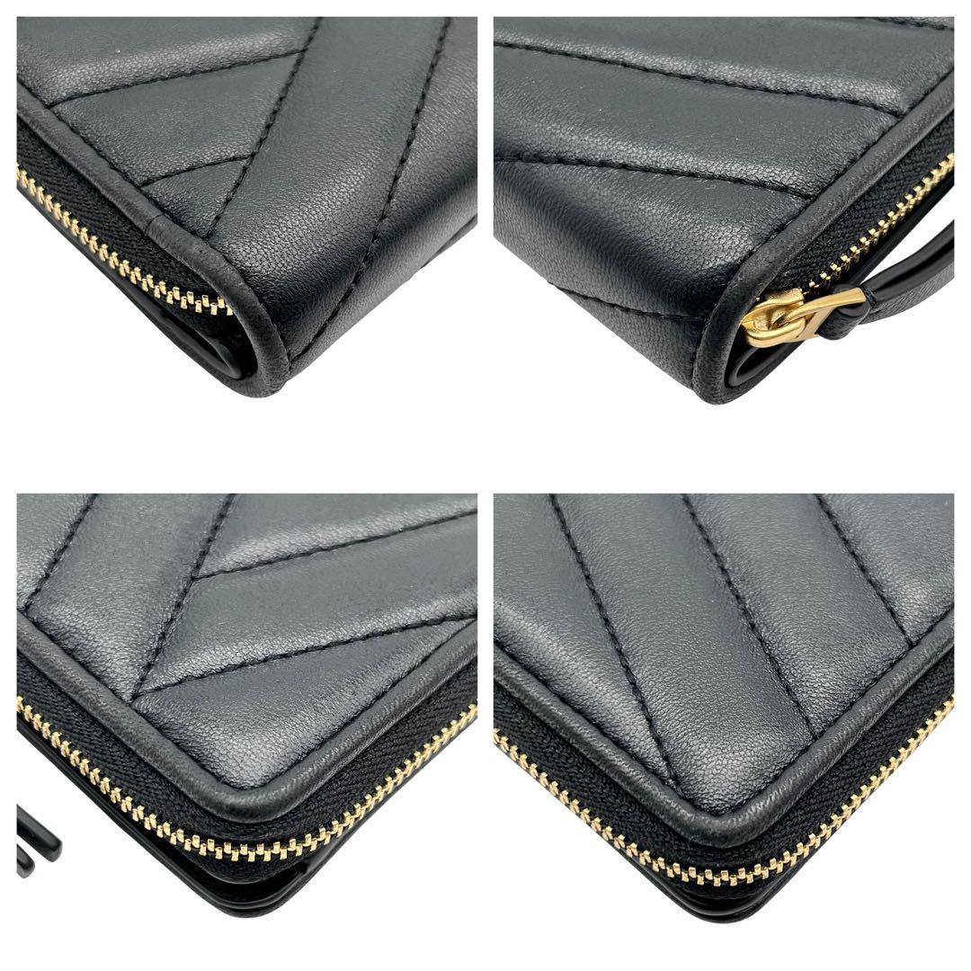 【極美品】トリーバーチ　二つ折り財布　レザー　ブラック　キラ シェブロン 　希少