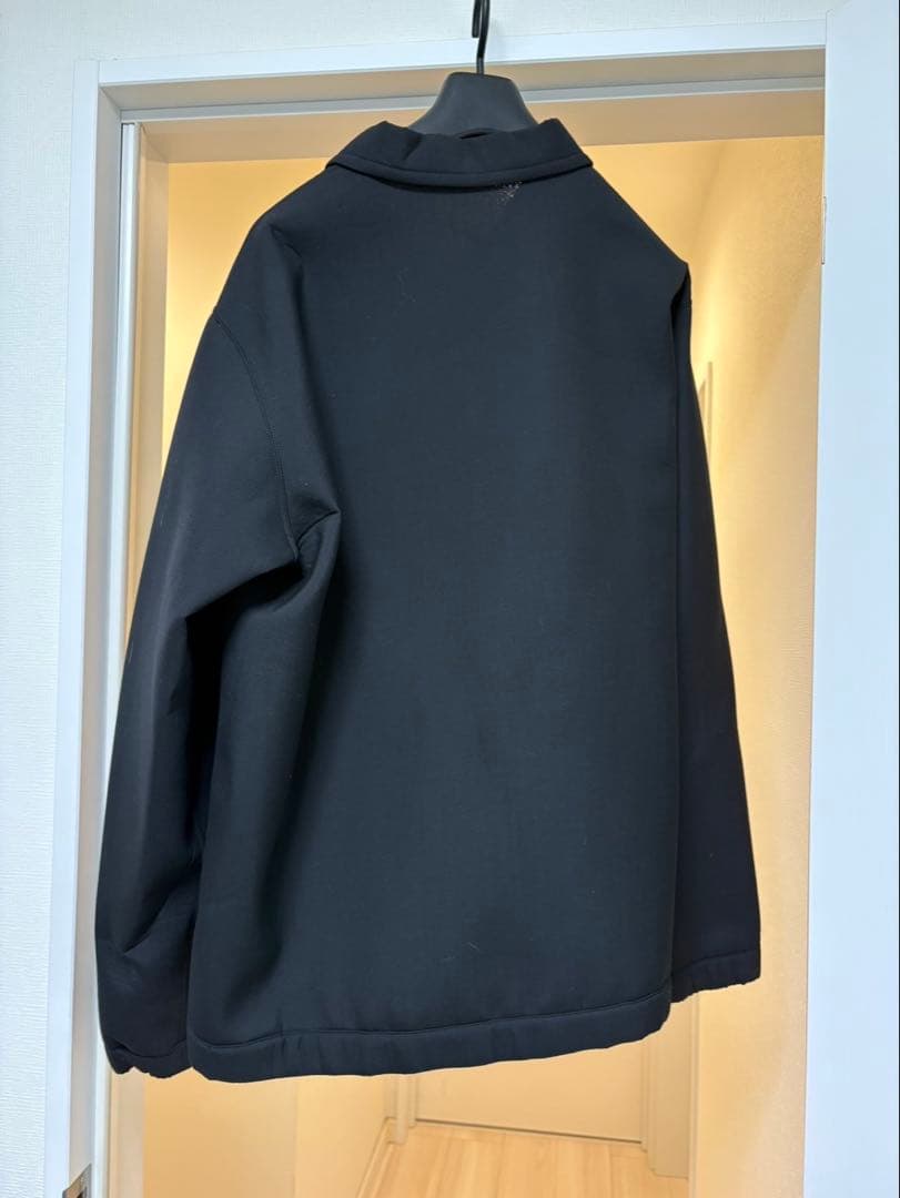 sacai 黒 ジッパー付き襟 トップス