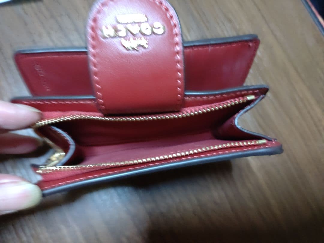 【美品】 ☆COACH 二つ折り財布 ダークブラウン/レッド