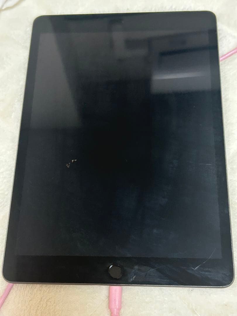 k*u様 【傷あり】Apple iPad 9世代 64GB 動作確認済