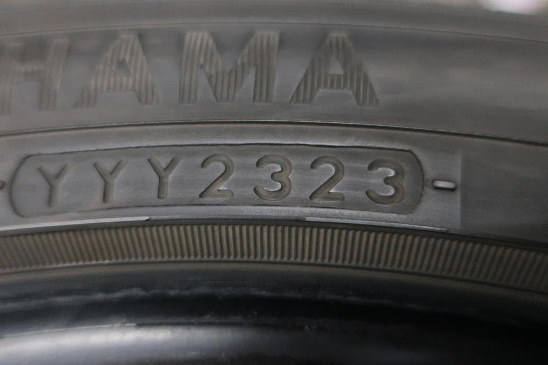 たきお様送料込　ヨコハマ　アドバン　dB　V552　225/45R18　バリ溝