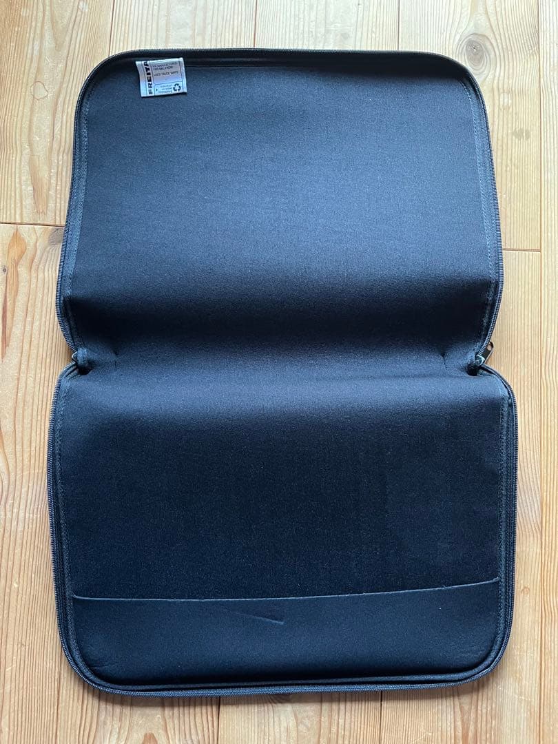 ば*ー様 【廃盤】FREITAG PCケース　13〜15インチ