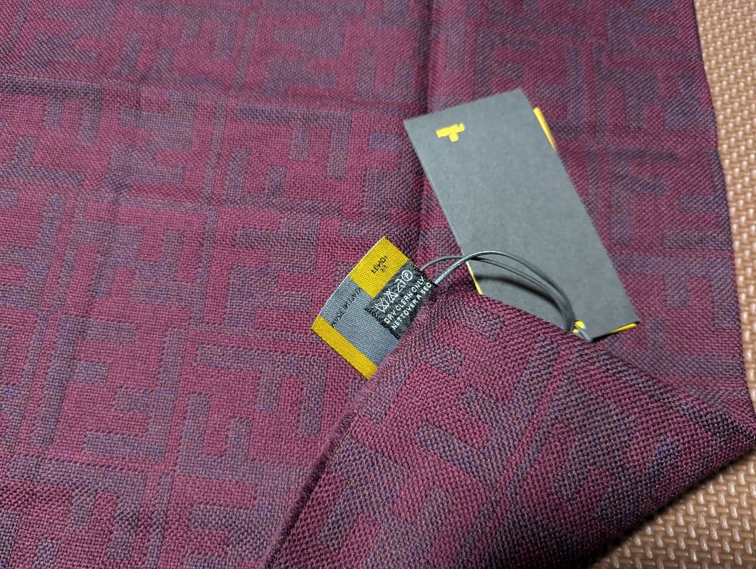 フェンディ　FENDI　ストール（orスカーフ）