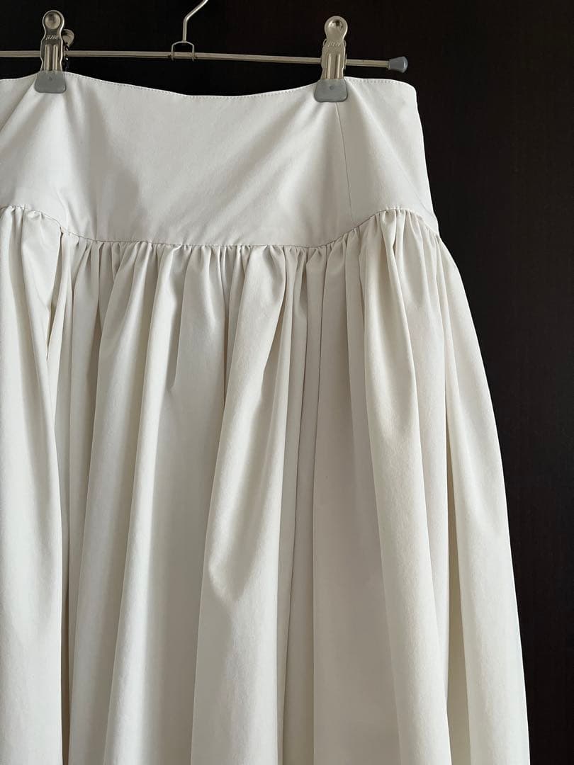 鈴木六夏　the9shop EVERYDAY Skirt エブリデイスカート　白