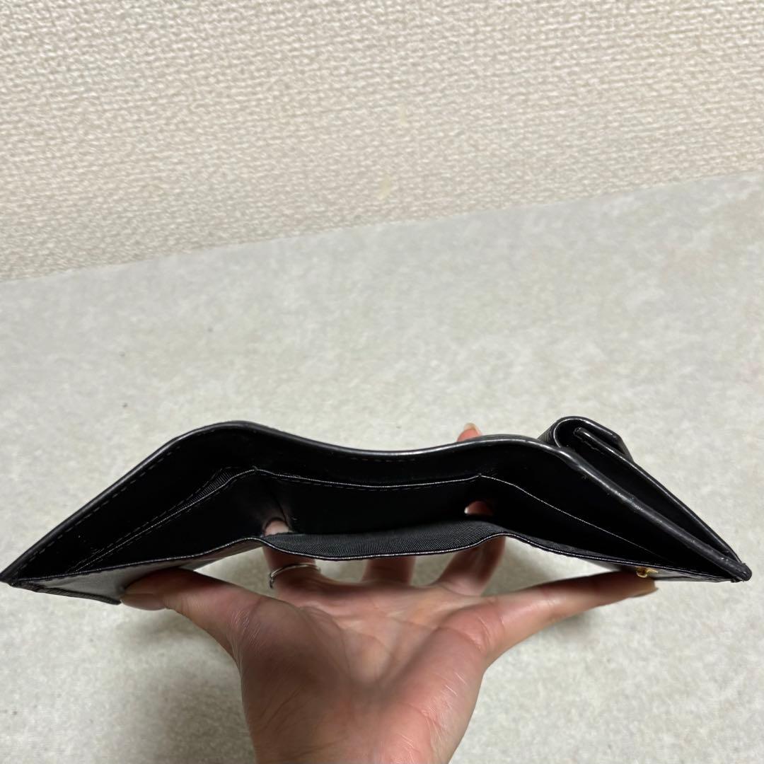 ひぃ-　Prada プラダ 3つ折り財布 ブラック 黒 三角ロゴ