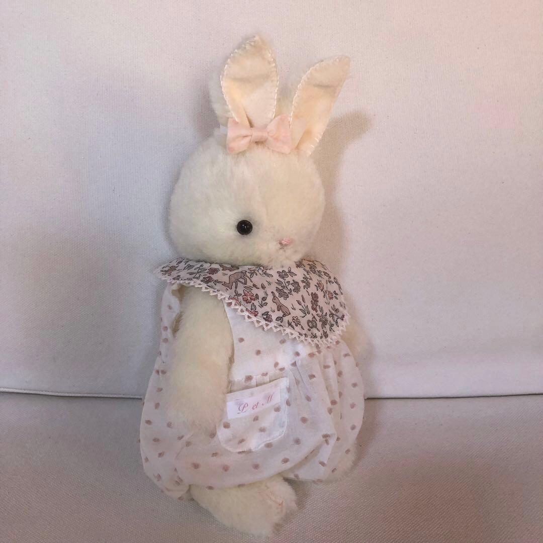 ハンドメイド　ベビーうさぎちゃん① うさぎのぬいぐるみ