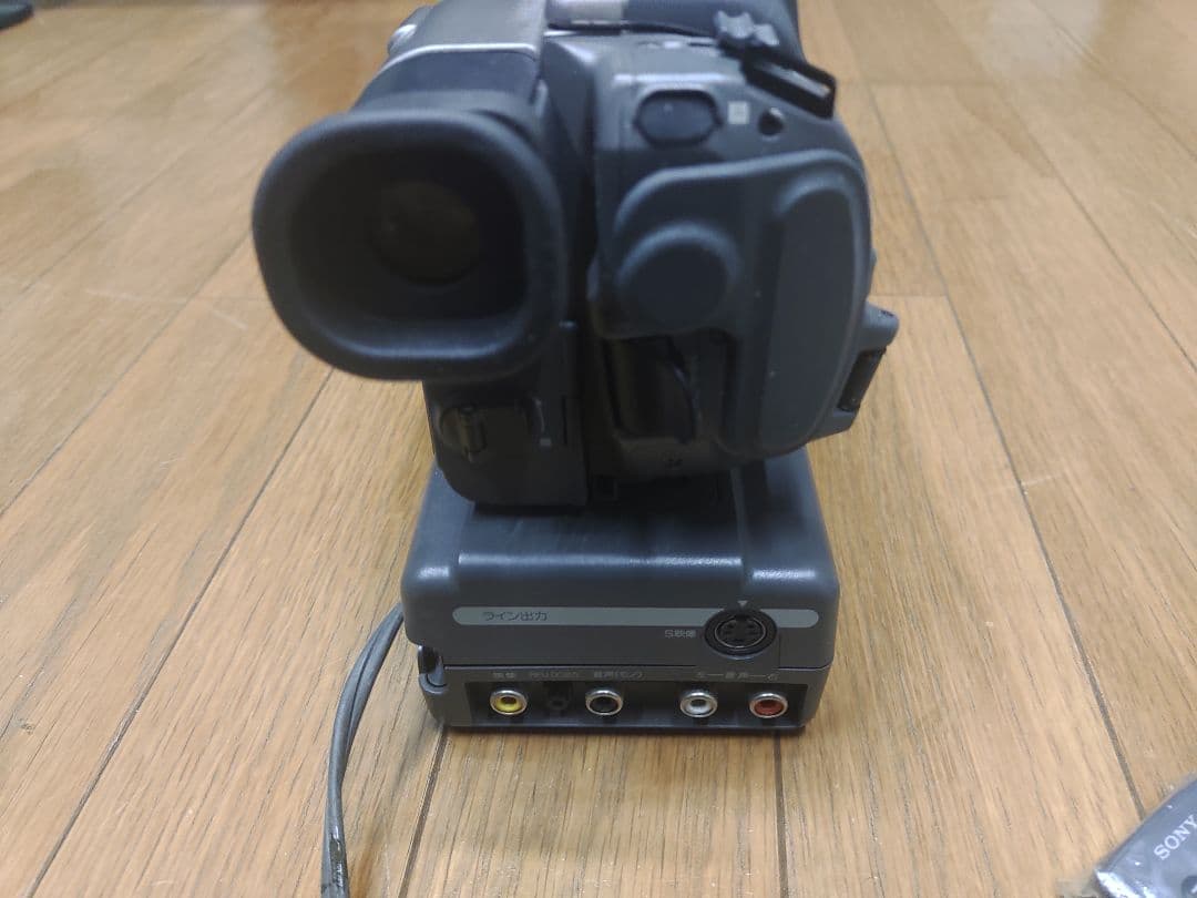 SONY CCD-TR1 Hi8ビデオカメラ本体　ダビングにビデオキャプチャ付き