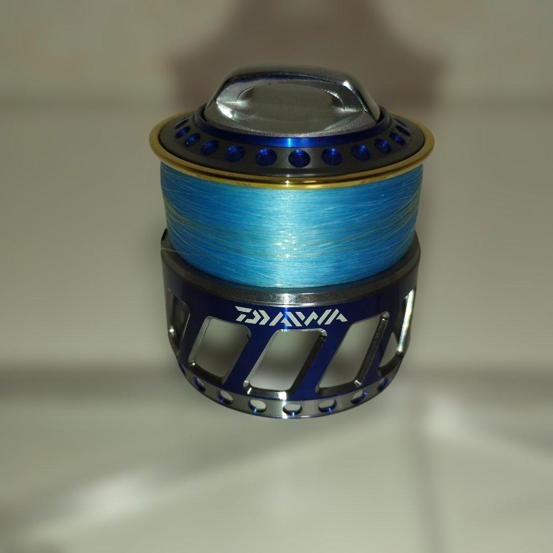 【専用】DAIWA ダイワ07ルビアス　RCSスプール　カスタムノブ　ブルー
