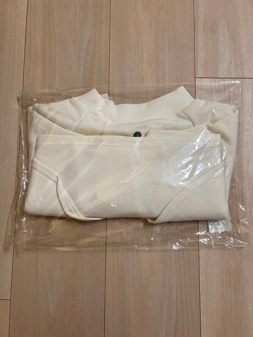 【最安値】新品　ピラティスヨガ　SUKALAモックネックスウェットスリーブカバー