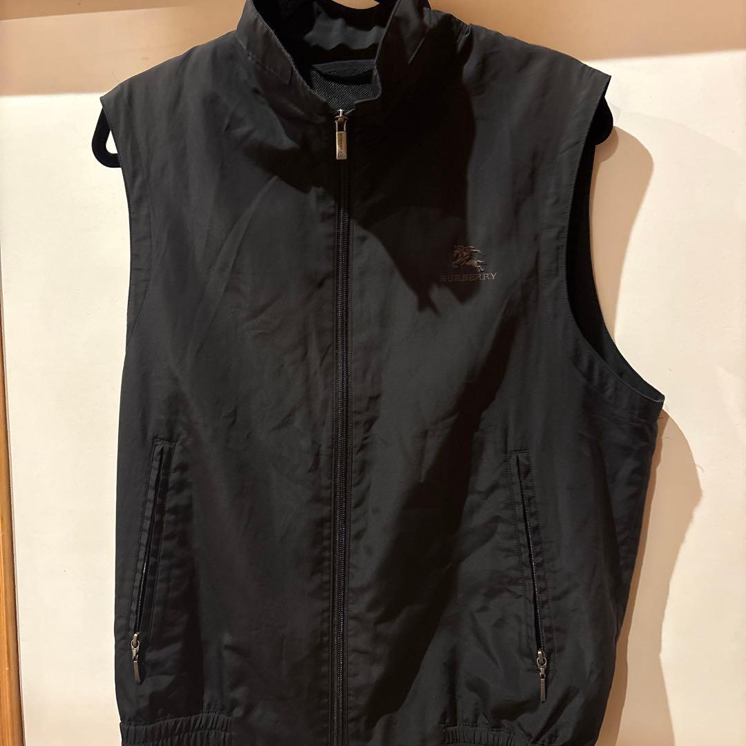 BURBERRY ブラック　ベスト　古着