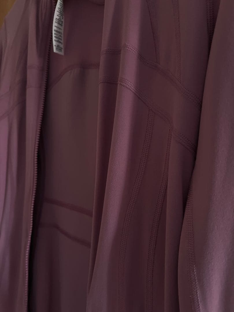 lululemonルルレモン DifineジャケットNulu size 4