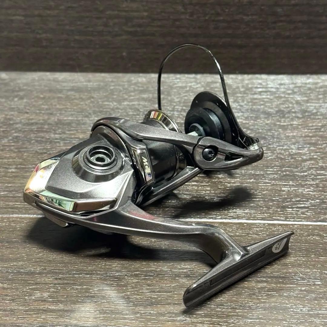 シマノ 21セフィアXR C3000S 本体のみ