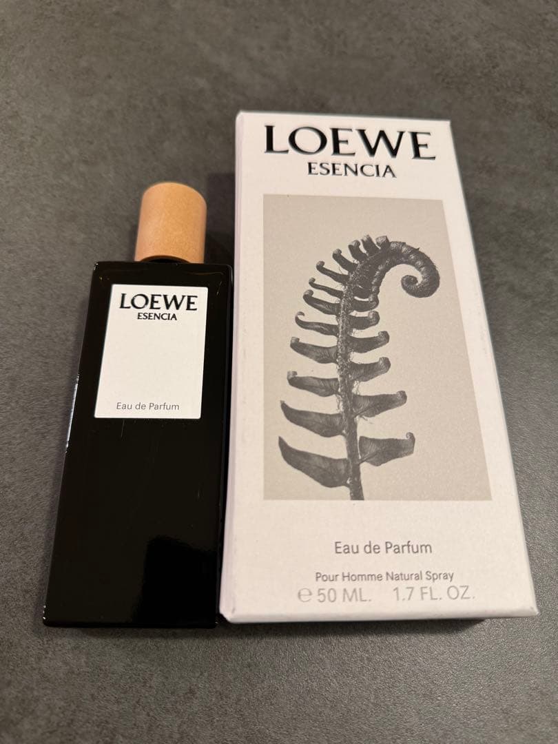 LOEWE ロエベ エセンシア オードゥ パルファム 香水