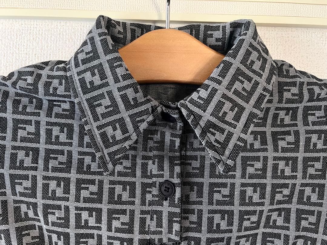 Vintage FENDI フェンディ クロップド 半袖ポロシャツ レディース
