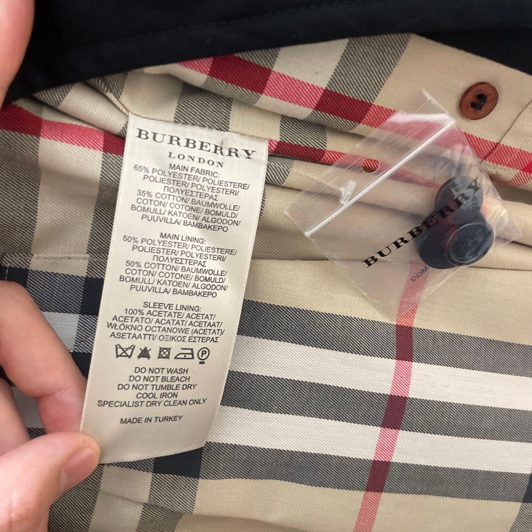 BURBERRY ブラック トレンチコート
