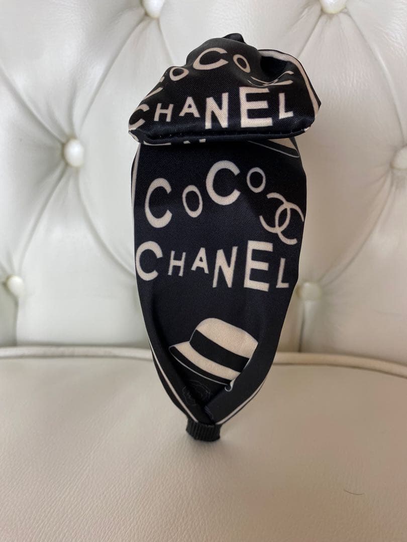 CHANEL ココマークカチューシャノベルティ新品未使用品❣️