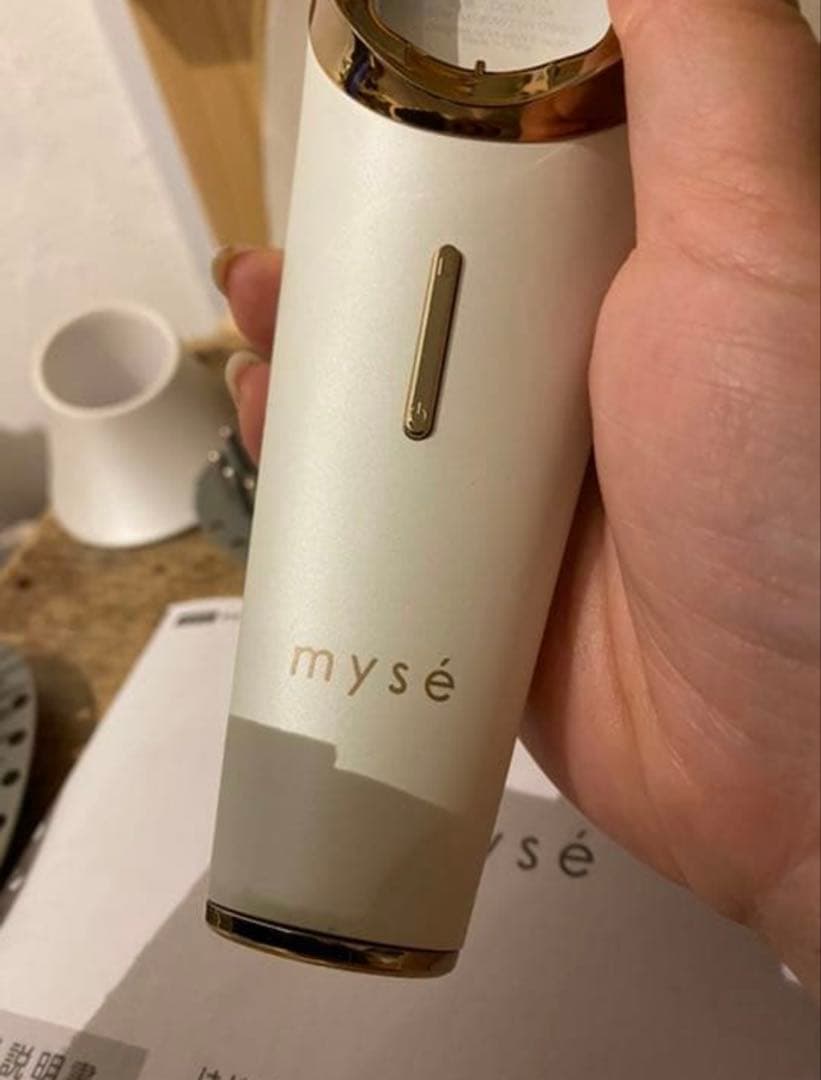 mysé 美顔器 ホワイト ゴールド 収納ケース付き