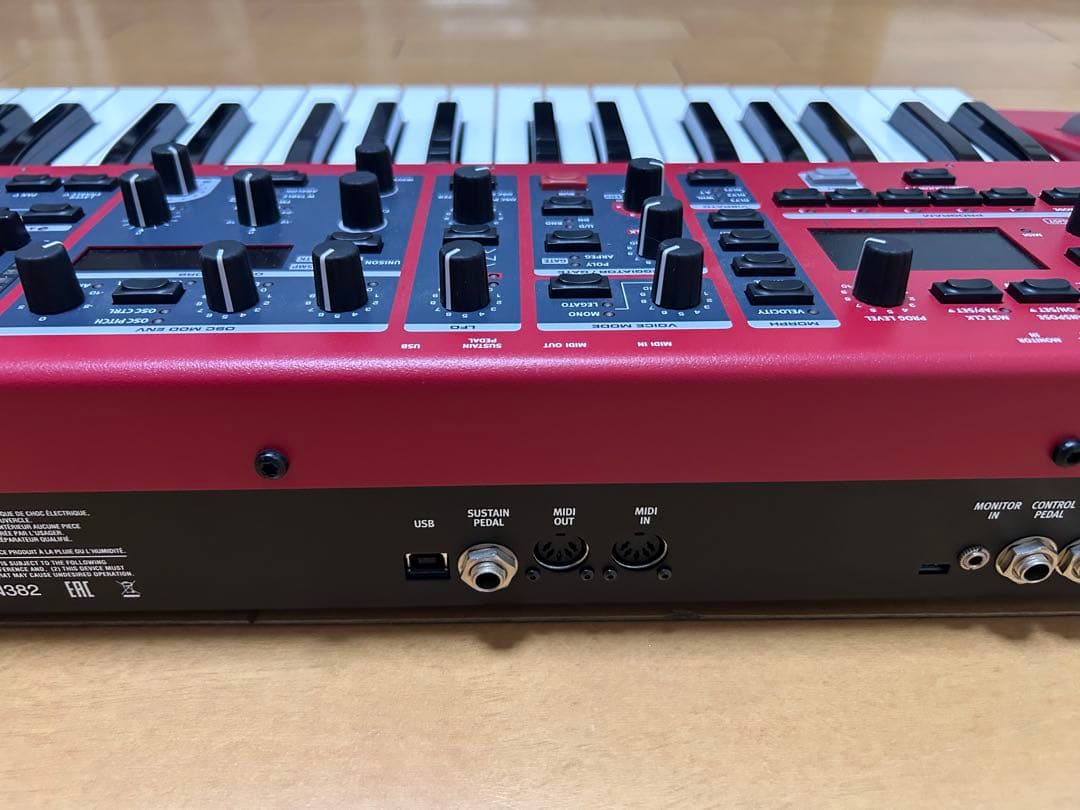 【最終値下げ】nord WAVE2 専用ソフトケース付き
