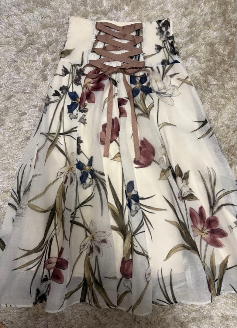 （新品未使用）マイストラーダ♡サマーフラワースカート