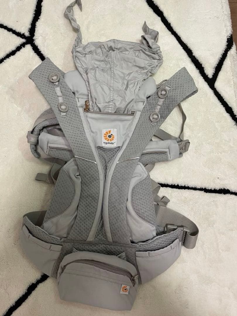 Ergobaby OMNI breeze パールグレー　抱っこ紐