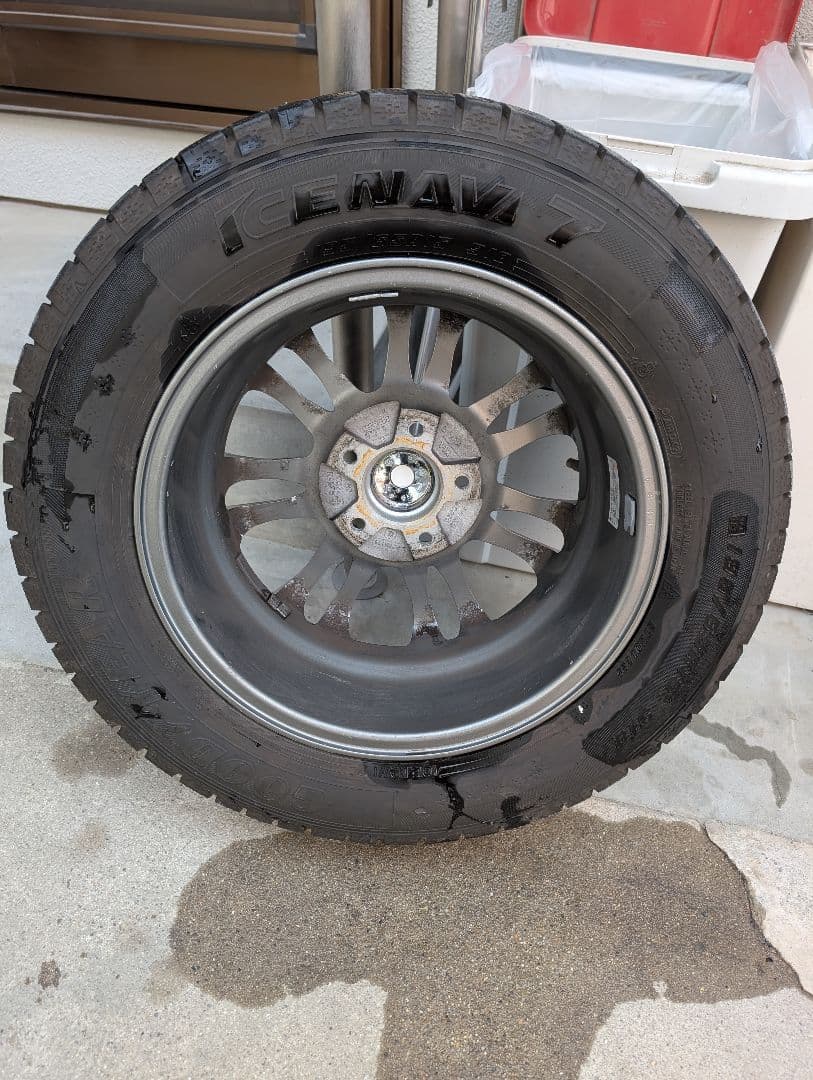 グッドイヤースタッドレスタイヤ 195/65R15ホイール付き