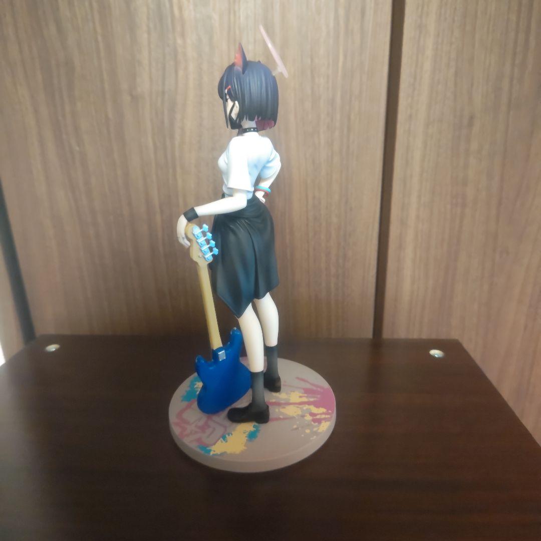 ブルーアーカイブ カズサ（バンド） 1/7スケールフィギュア