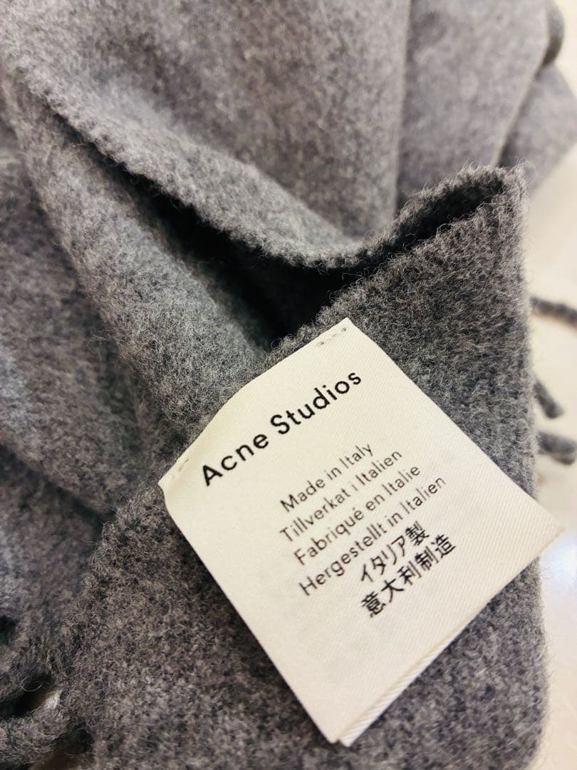 Acne Studiosアクネストゥディオズ　ストールマフラー