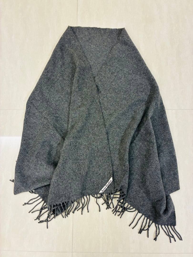 Acne Studiosアクネストゥディオズ　ストールマフラー