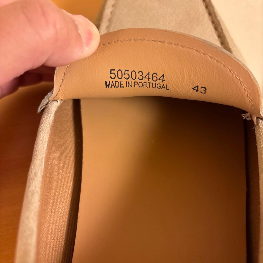 （新品未使用）（値下げ）BOSS メンズ ドライビングシューズ ベージュ 43