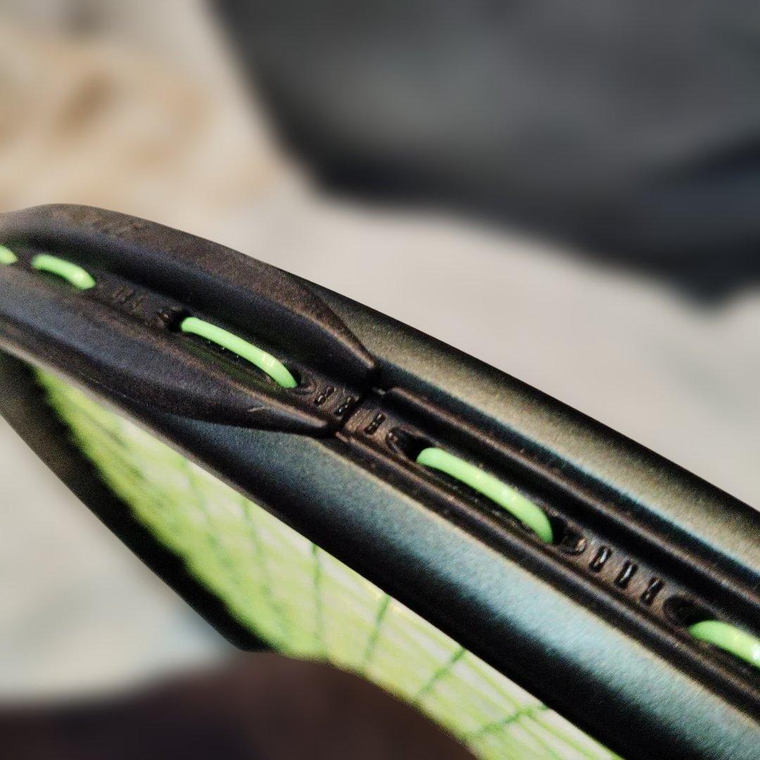 美品YONEX　ブイコアプロ97
