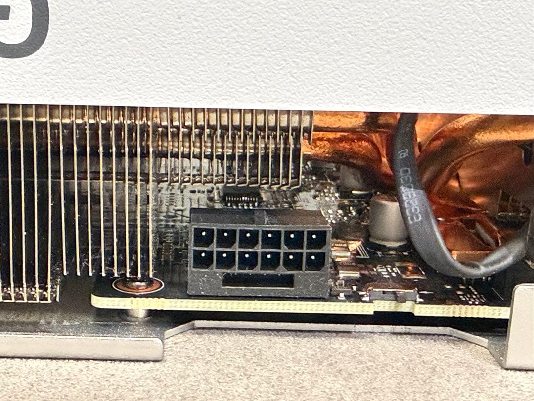 グラフィックボード・グラボ・ビデオカード GIGABYTE AERO OC SFF 16G RTX4070ti super