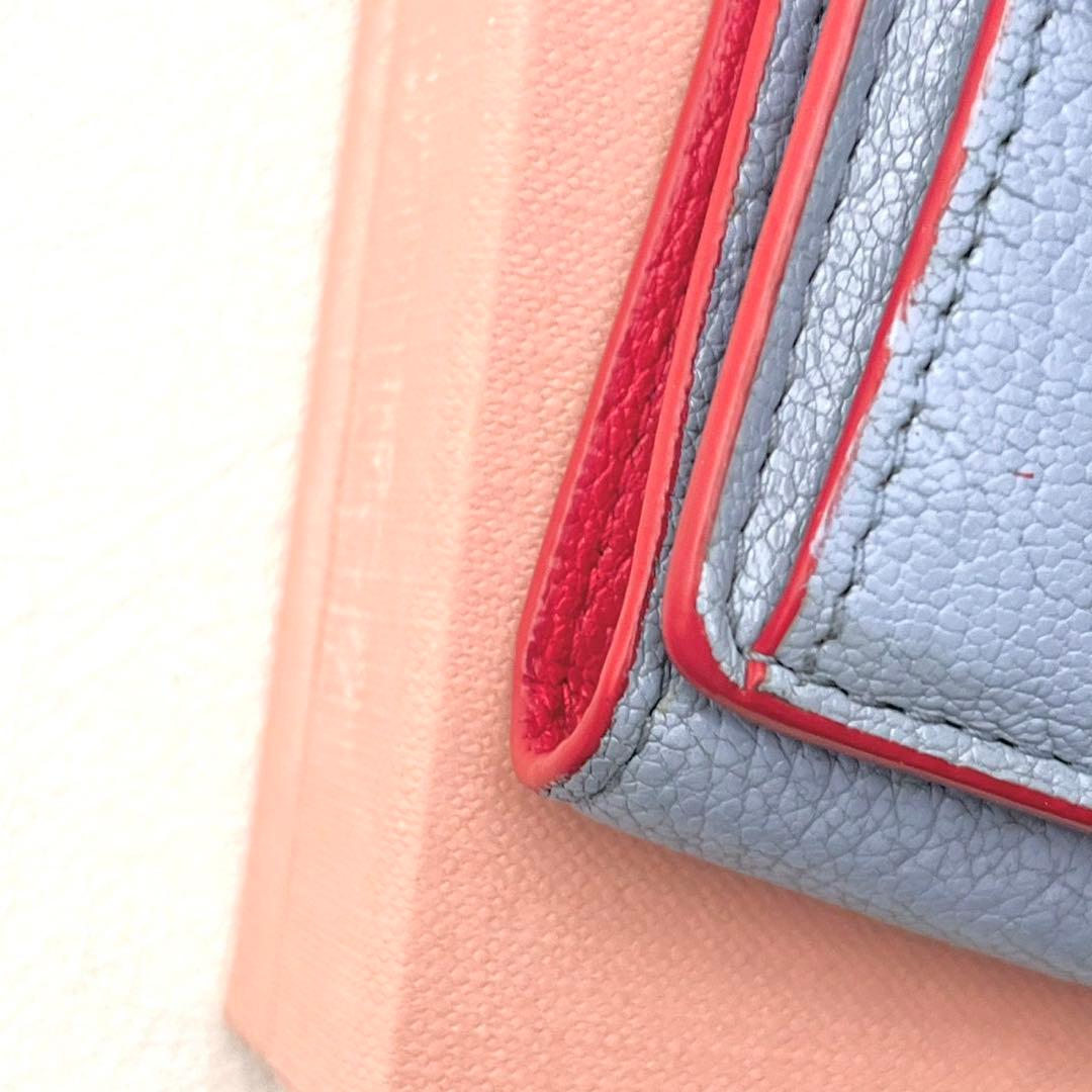 美品 miu miu ミュウミュウ マドラス ラブレター 折り財布　0211-④