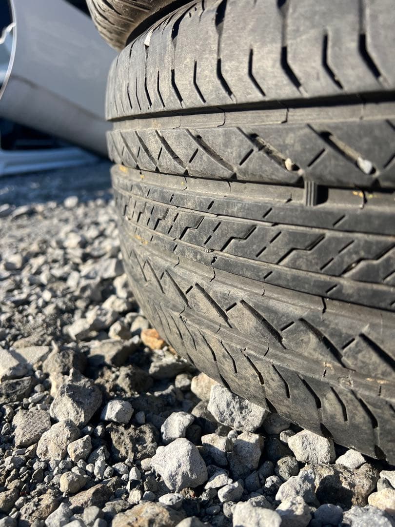 ブリヂストン　デューラー　h/l suvタイヤ　225/55r18 24年製