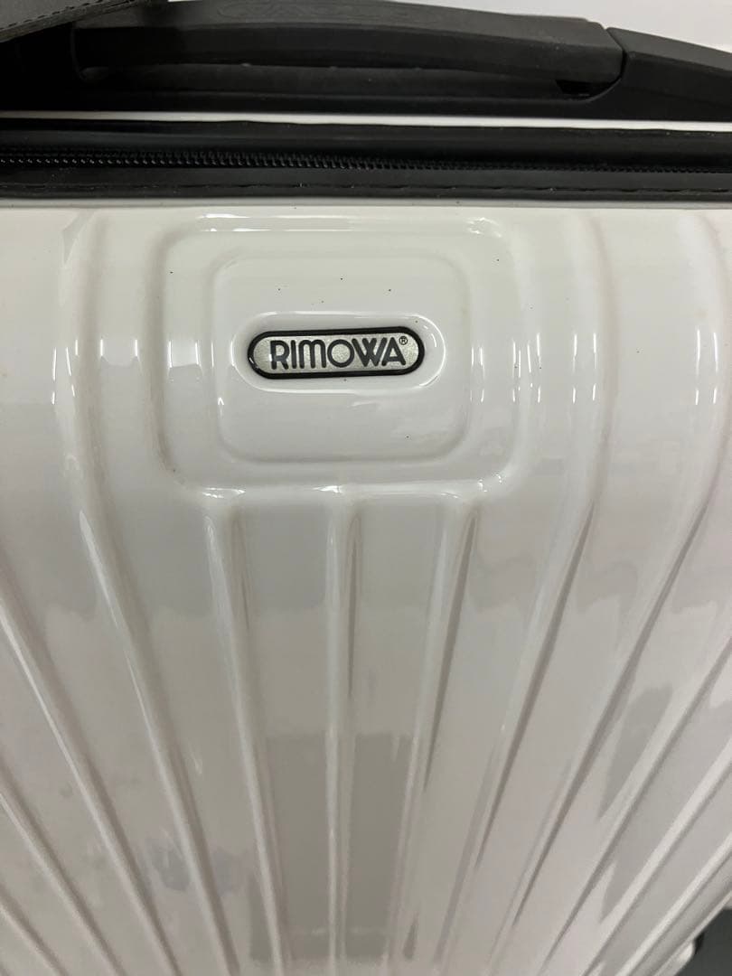 リモワ　キャリーケース