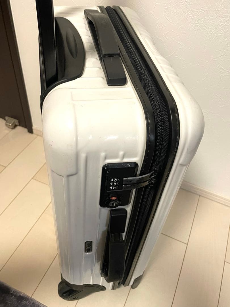 リモワサルサ★希少ハワイ限定パンダモデル◎白✖️黒2輪TSA搭載35ℓ機内持込可
