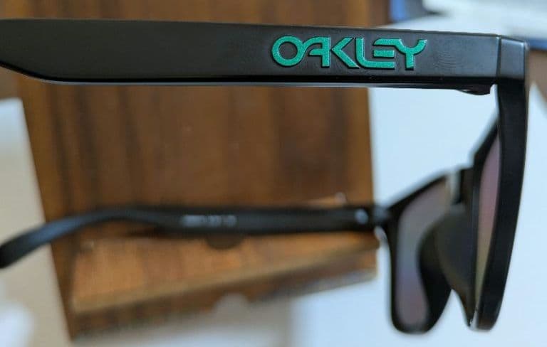Oakley Frogskins (A)偏光レンズ サングラス中古品