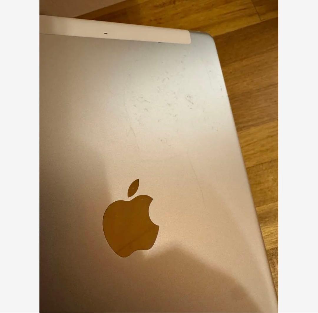 iPad Air 64GB シルバー Wi-Fi モデル