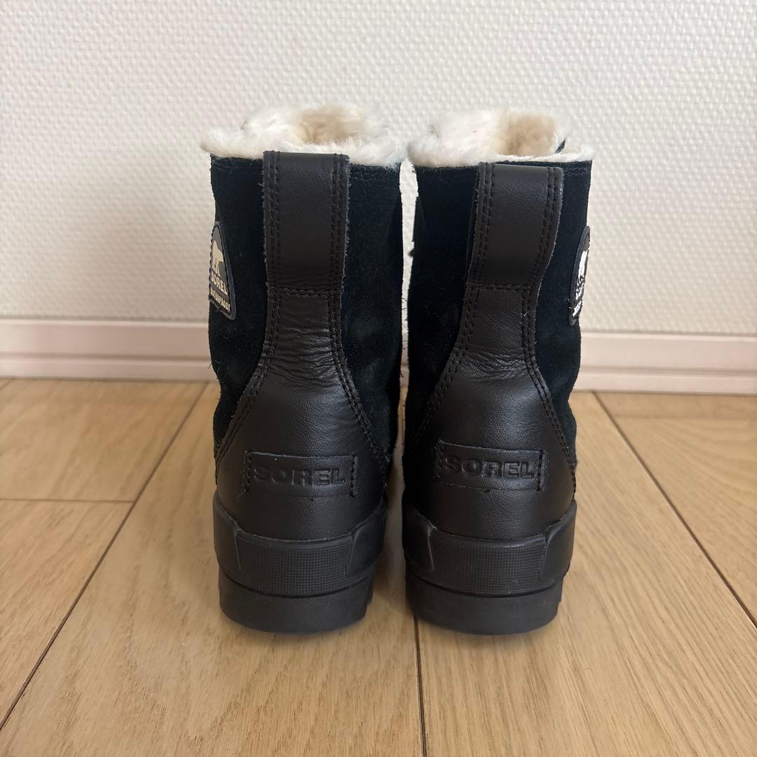 SOREL ブラック ムートンブーツ