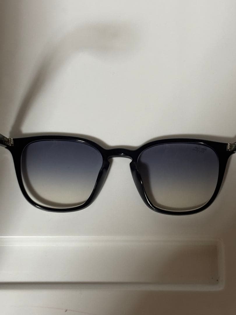 ★大人気モデル★RB4258-F 601/19★啓之輔さん着用 ★RayBan★