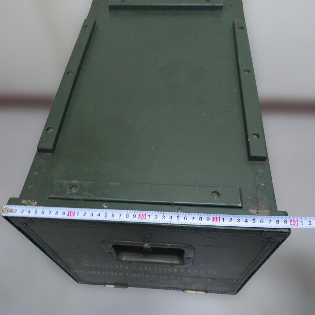 M8238-305010-5 スウェーデン軍ミリタリーボックス