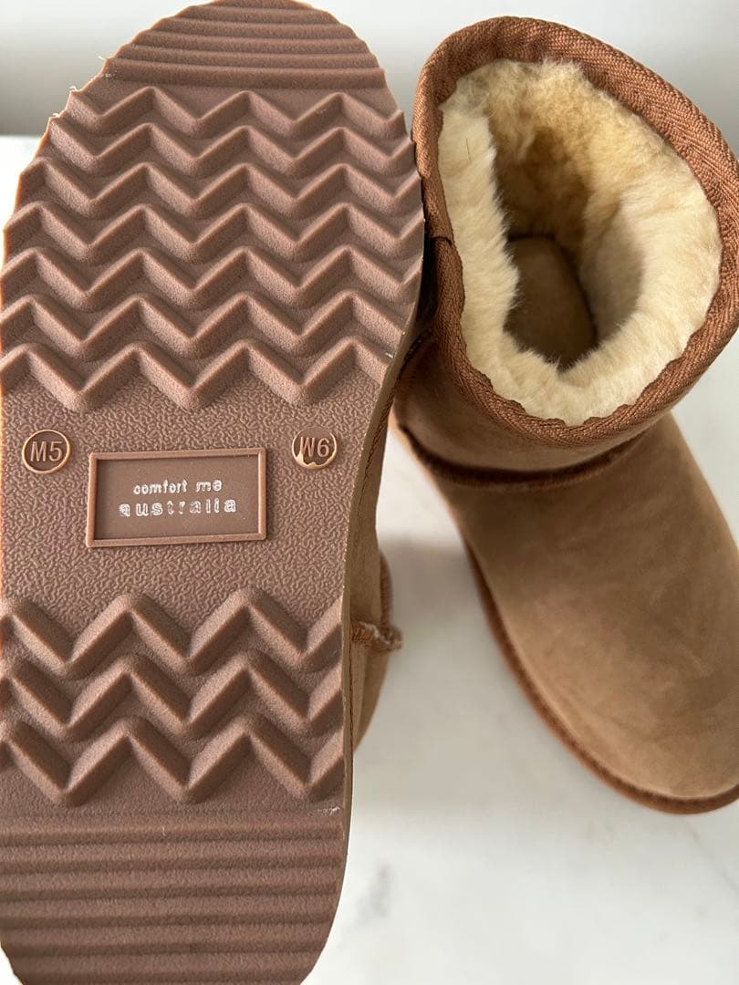 【新品】UGG Comfort Me ウルトラショート　クラシックブーツ