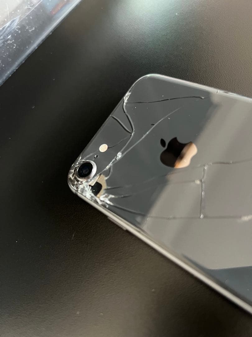 お*り様 iPhone 8 Space Gray 64 GB 黒色 アヒルケース