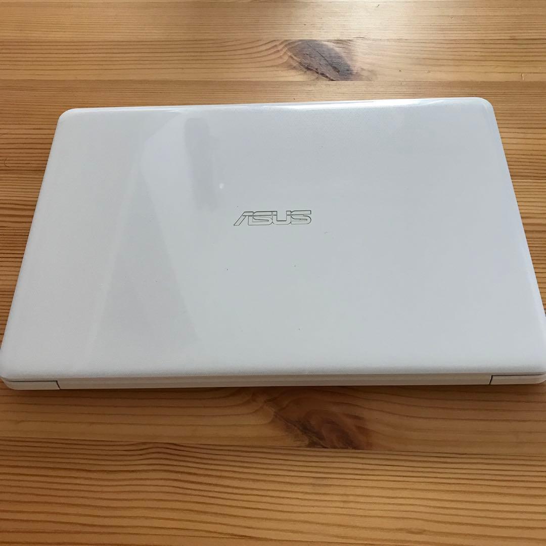 ASUS ノートPC ホワイト Intel HDMI