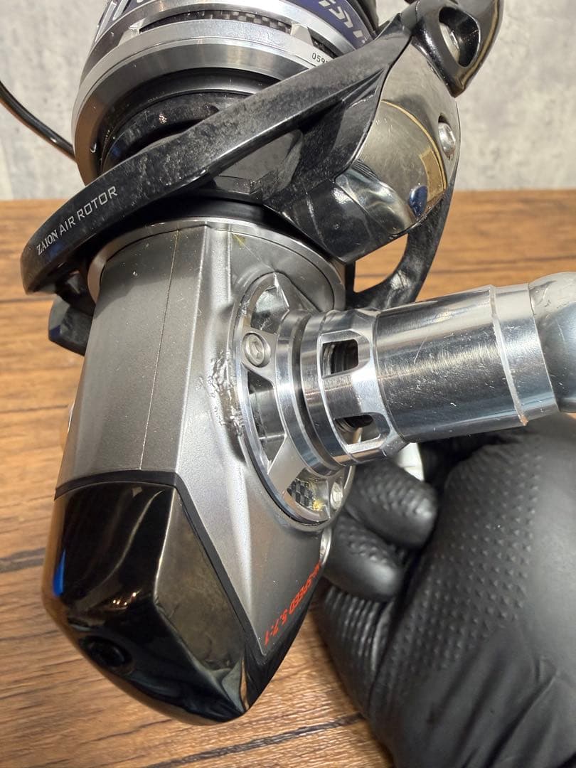 DAIWA SALTIGA 5000H スピニングリール