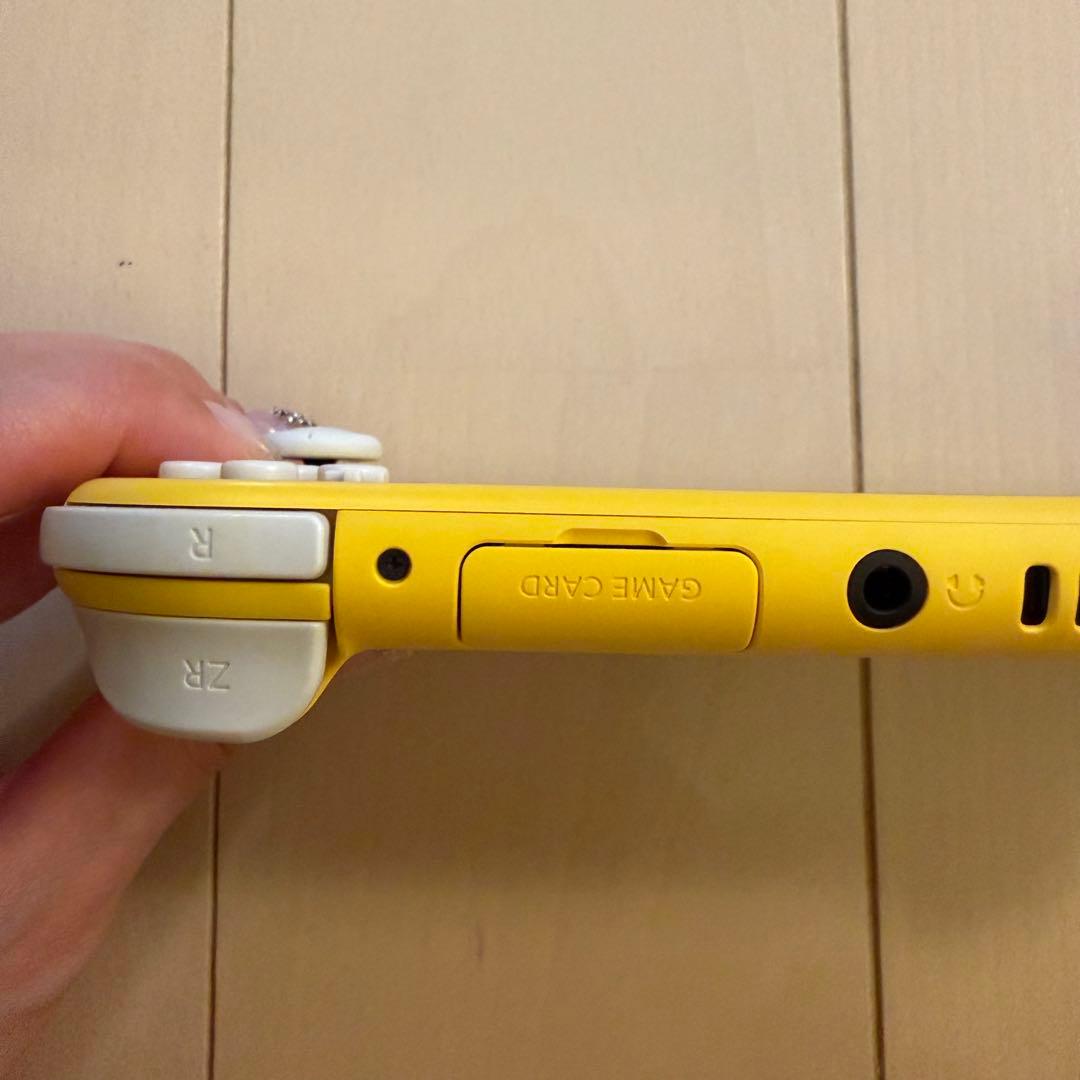 Nintendo Switch Lite イエロー　本体　美品