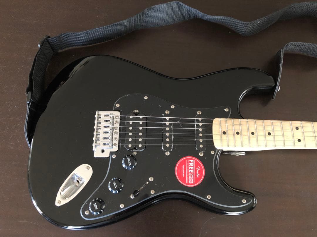 Squier ブラック エレキギター 本体